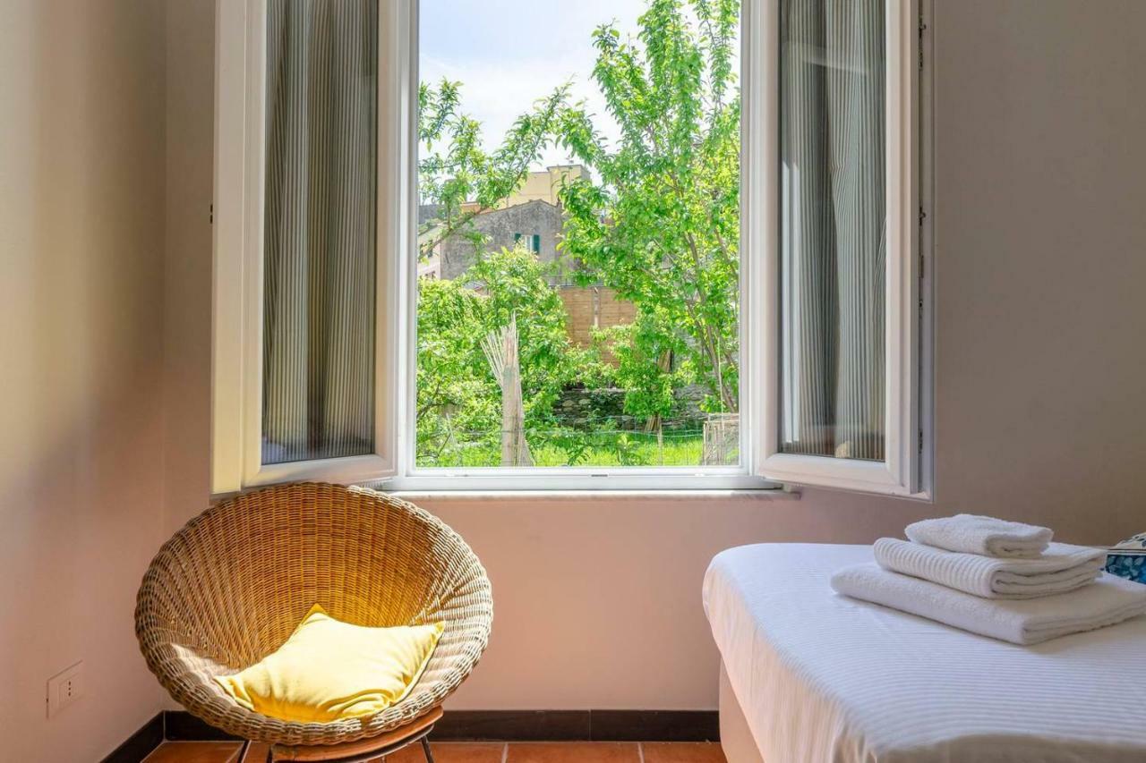 Joivy Family Flat With Little Patio, Cinque Terre Apartment Vernazza Ngoại thất bức ảnh