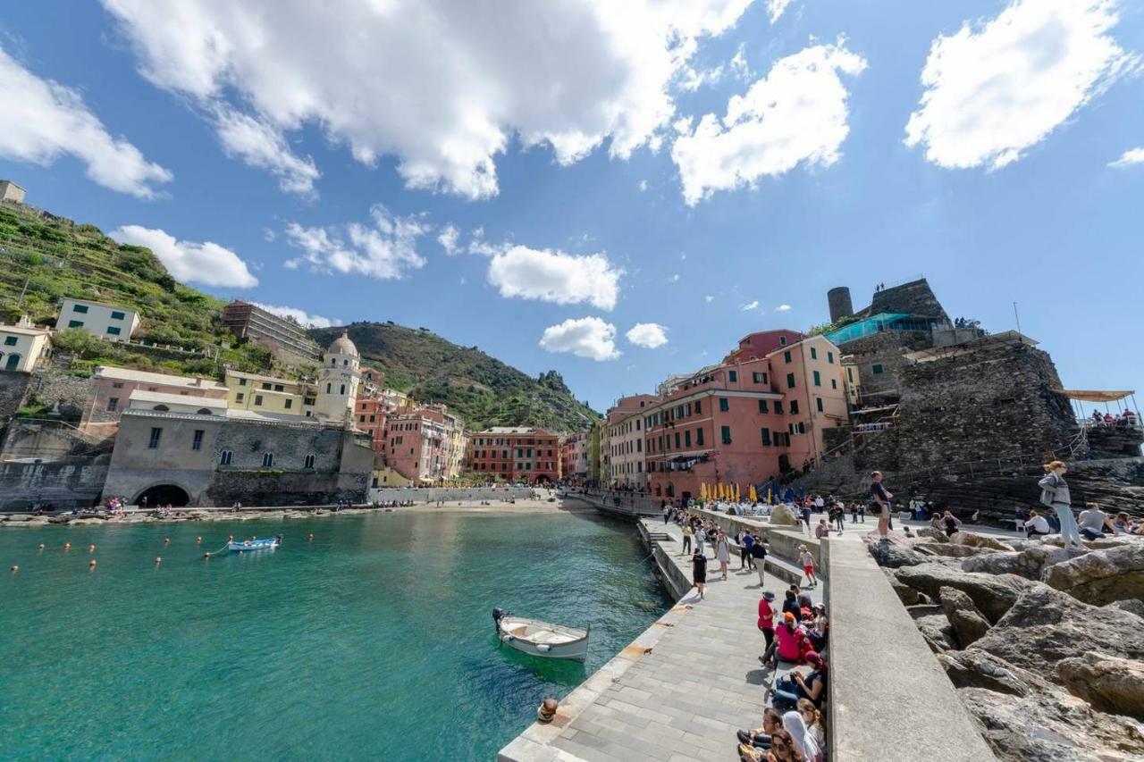 Joivy Family Flat With Little Patio, Cinque Terre Apartment Vernazza Ngoại thất bức ảnh